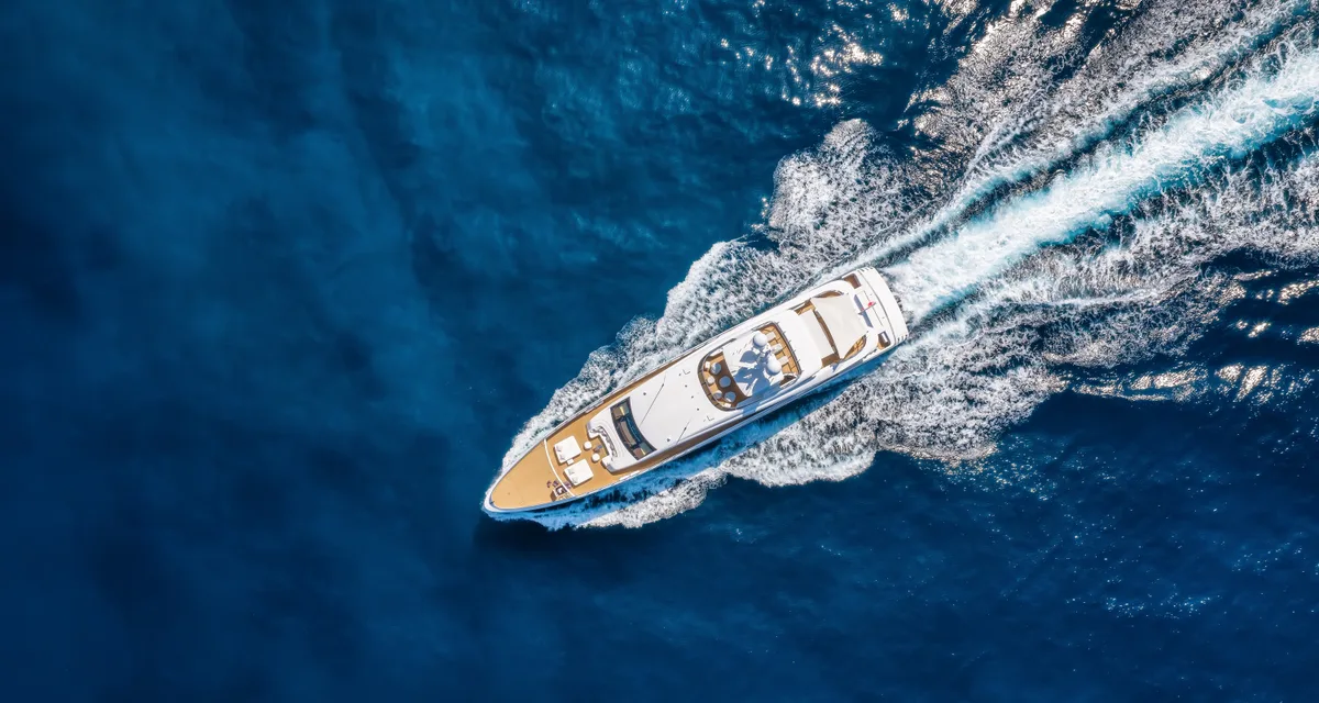 A yacht underway, seen from above